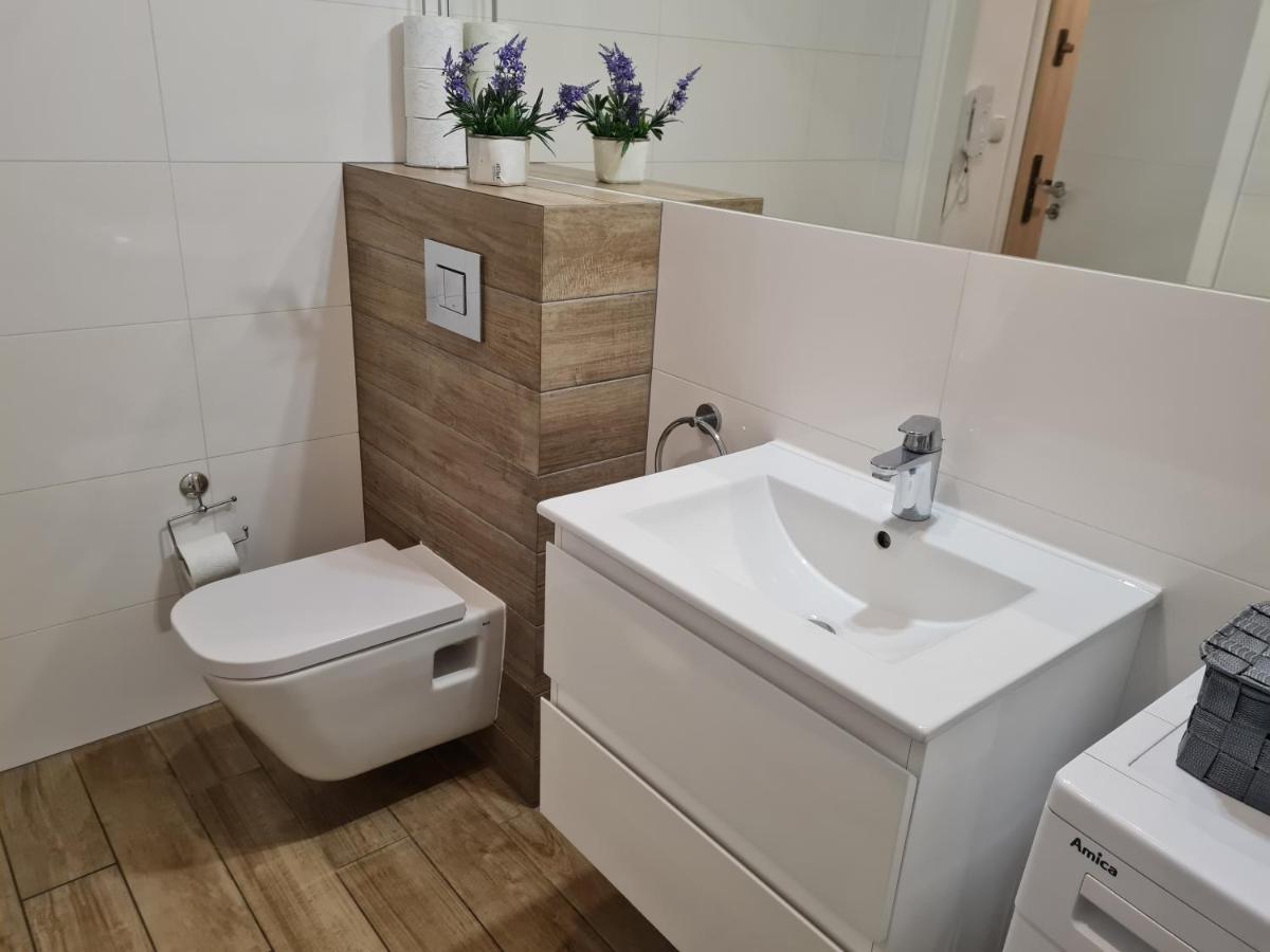 Apartamentyprzymorzu Apartament Z Basenem I Bawialnia Kolberg Exterior foto